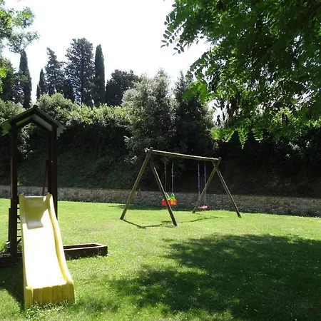 Apartment In With Garden *